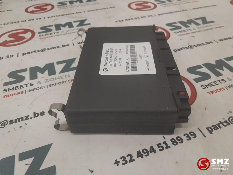 Mercedes-Benz Occ ECU CPC regeleenheid Mercedes - ECU - Teherautó: 4 kép. Mercedes-Benz Occ ECU CPC regeleenheid Mercedes - ECU - Teherautó: 4 kép.