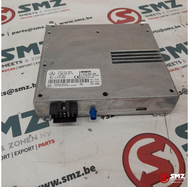 Mercedes-Benz Occ ECU IPPC regeleenheid Mercedes - ECU - Teherautó: 1 kép. Mercedes-Benz Occ ECU IPPC regeleenheid Mercedes - ECU - Teherautó: 1 kép.