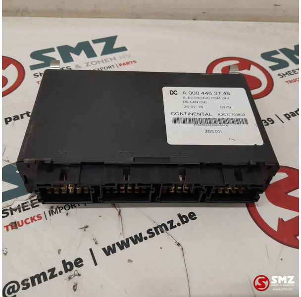 Mercedes-Benz Occ ECU PSM regeleenheid Mercedes - ECU - Teherautó: 1 kép. Mercedes-Benz Occ ECU PSM regeleenheid Mercedes - ECU - Teherautó: 1 kép.