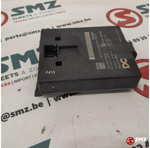Mercedes-Benz Occ ECU central gateway regeleenheid Mercedes - ECU - Teherautó: 2 kép. Mercedes-Benz Occ ECU central gateway regeleenheid Mercedes - ECU - Teherautó: 2 kép.