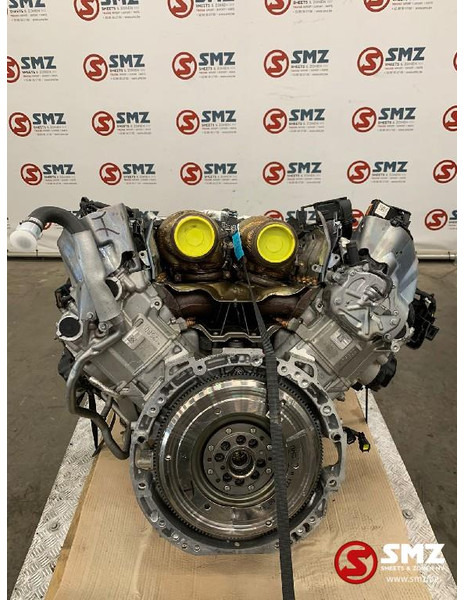Mercedes-Benz Occ Motor Mercedes AMG 63 - Motor - Autó: 1 kép. Mercedes-Benz Occ Motor Mercedes AMG 63 - Motor - Autó: 1 kép.