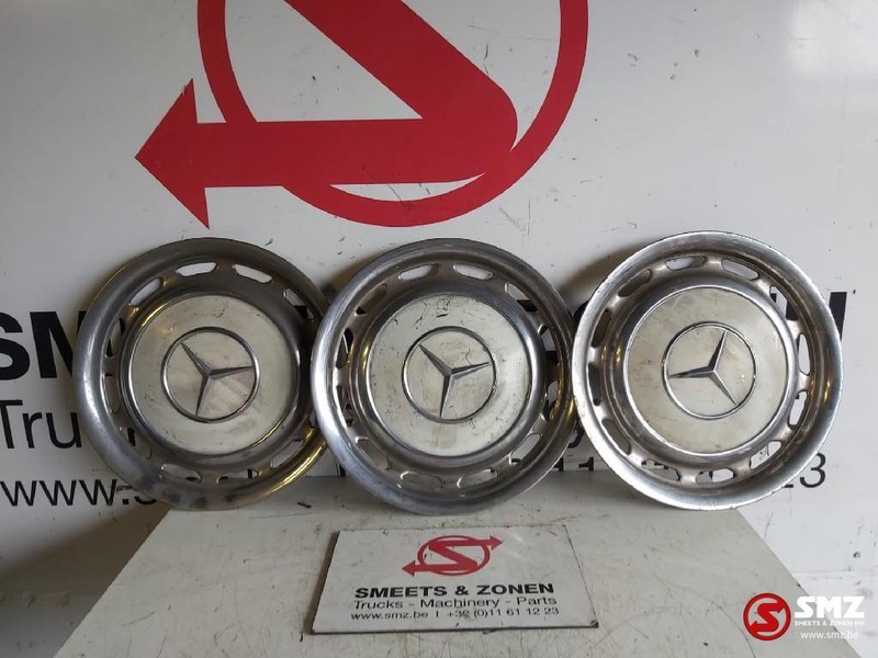 Mercedes-Benz Occ Wieldeksel creme wit W123 14inch - Felni - Autó: 1 kép. Mercedes-Benz Occ Wieldeksel creme wit W123 14inch - Felni - Autó: 1 kép.