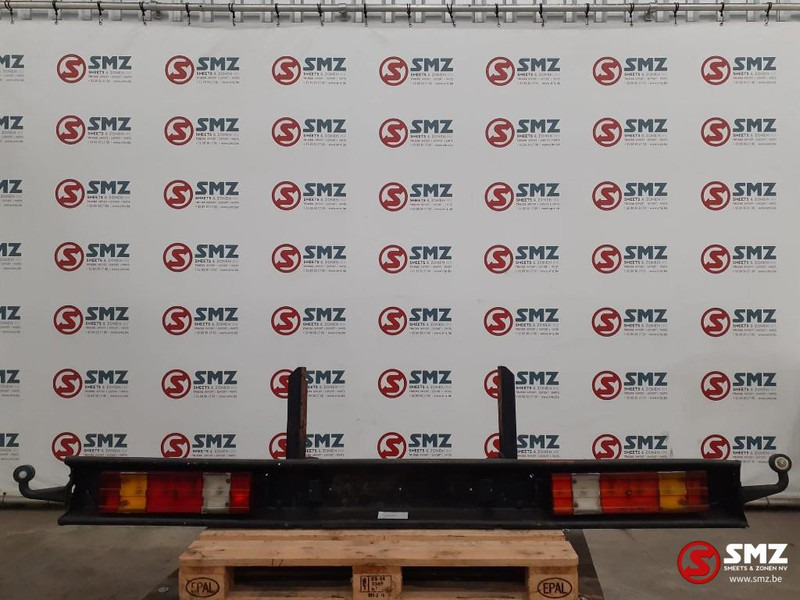 Mercedes-Benz Occ achterbumper Mercedes - Keret/ Alváz - Teherautó: 1 kép. Mercedes-Benz Occ achterbumper Mercedes - Keret/ Alváz - Teherautó: 1 kép.