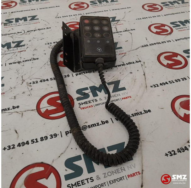 Mercedes-Benz Occ afstandsbediening luchtvering Mercedes - Elektromos rendszer - Teherautó: 4 kép. Mercedes-Benz Occ afstandsbediening luchtvering Mercedes - Elektromos rendszer - Teherautó: 4 kép.