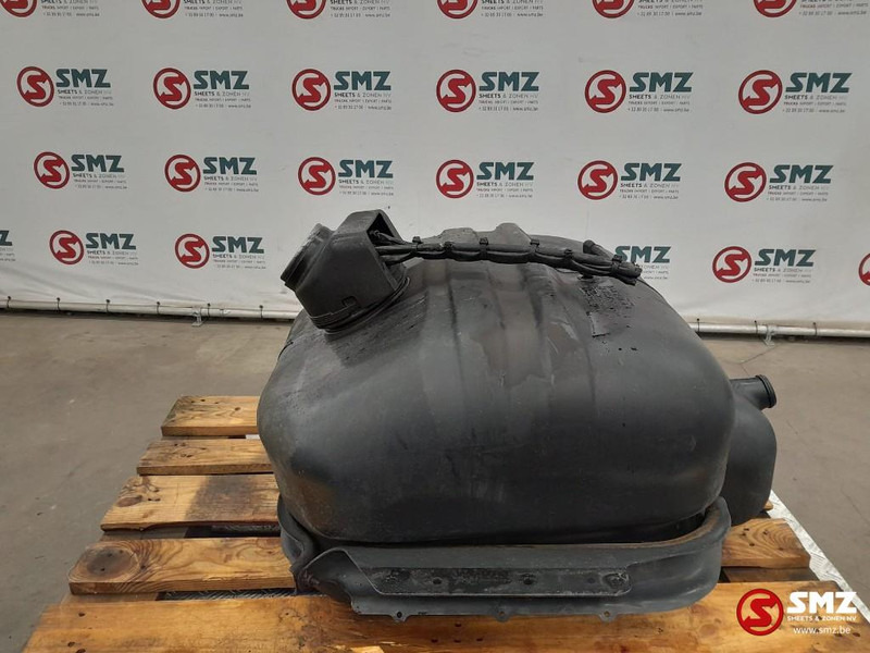 Mercedes-Benz Occ brandstoftank 125L Mercedes - Üzemanyag tartály - Teherautó: 3 kép. Mercedes-Benz Occ brandstoftank 125L Mercedes - Üzemanyag tartály - Teherautó: 3 kép.