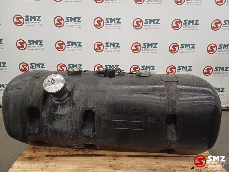 Mercedes-Benz Occ brandstoftank 220L Mercedes - Üzemanyag tartály - Teherautó: 1 kép. Mercedes-Benz Occ brandstoftank 220L Mercedes - Üzemanyag tartály - Teherautó: 1 kép.