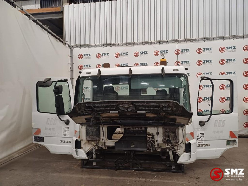 Mercedes-Benz Occ cabine compleet Mercedes Actros MP2 - Fülke és belső tér - Teherautó: 2 kép. Mercedes-Benz Occ cabine compleet Mercedes Actros MP2 - Fülke és belső tér - Teherautó: 2 kép.