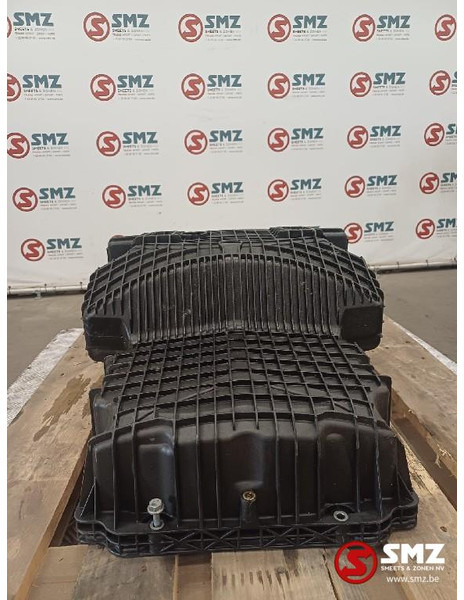 Mercedes-Benz Occ carterpan OM471 Mercedes - Forgattyúsház - Teherautó: 4 kép. Mercedes-Benz Occ carterpan OM471 Mercedes - Forgattyúsház - Teherautó: 4 kép.