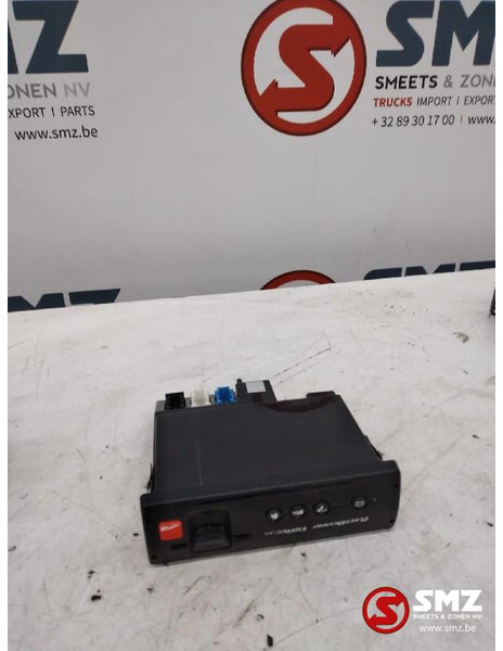 Mercedes-Benz Occ fleetboard TIIREC tachograaf - Elektromos rendszer - Teherautó: 2 kép. Mercedes-Benz Occ fleetboard TIIREC tachograaf - Elektromos rendszer - Teherautó: 2 kép.
