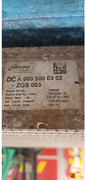 Mercedes-Benz Occ intercooler OM470LA Mercedes - Köztes hűtő - Teherautó: 4 kép. Mercedes-Benz Occ intercooler OM470LA Mercedes - Köztes hűtő - Teherautó: 4 kép.