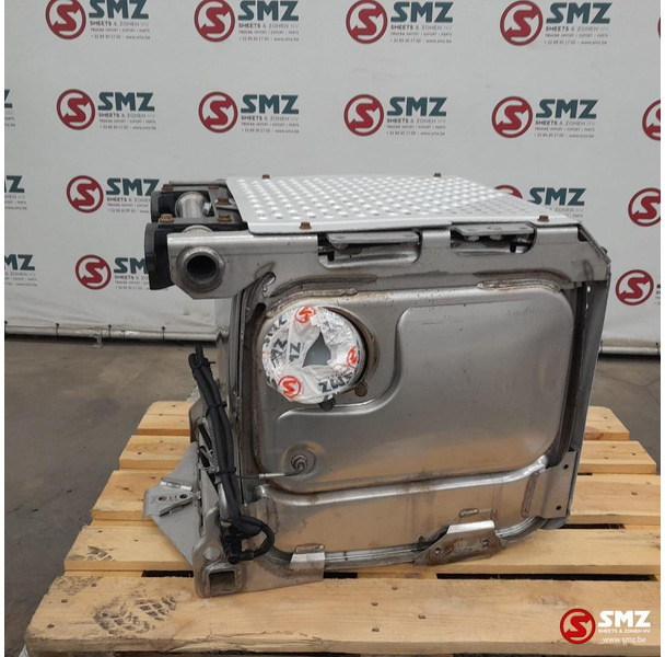 Mercedes-Benz Occ katalysator Euro 4 Mercedes - Katalizátor - Teherautó: 4 kép. Mercedes-Benz Occ katalysator Euro 4 Mercedes - Katalizátor - Teherautó: 4 kép.