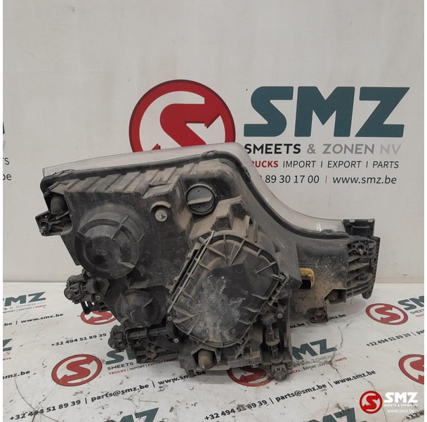 Mercedes-Benz Occ koplamp links Mercedes - Fényszóró - Teherautó: 2 kép. Mercedes-Benz Occ koplamp links Mercedes - Fényszóró - Teherautó: 2 kép.