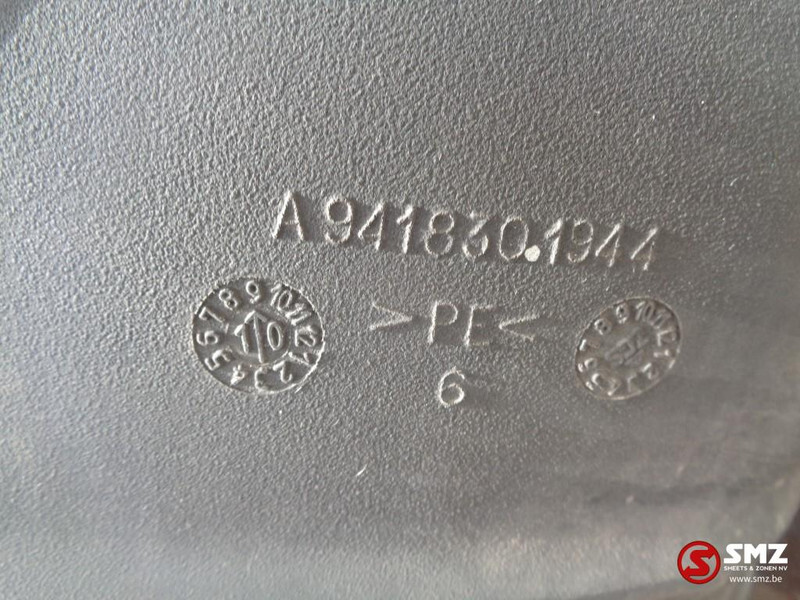 Mercedes-Benz Occ luchtinlaat mercedes - Légbeszívó rendszer - Teherautó: 2 kép. Mercedes-Benz Occ luchtinlaat mercedes - Légbeszívó rendszer - Teherautó: 2 kép.