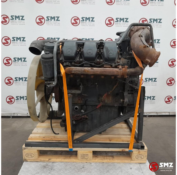 Mercedes-Benz Occ motor OM501LA Mercedes - Motor - Teherautó: 2 kép. Mercedes-Benz Occ motor OM501LA Mercedes - Motor - Teherautó: 2 kép.