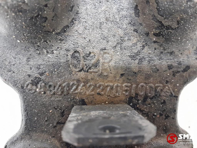 Motortartó bak - Teherautó Mercedes-Benz Occ motorsteun Mercedes: 6 kép. Motortartó bak - Teherautó Mercedes-Benz Occ motorsteun Mercedes: 6 kép.