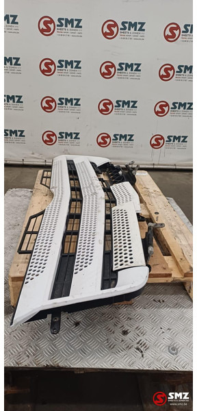 Mercedes-Benz Occ radiatorgrille Mercedes - Rács - Teherautó: 3 kép. Mercedes-Benz Occ radiatorgrille Mercedes - Rács - Teherautó: 3 kép.