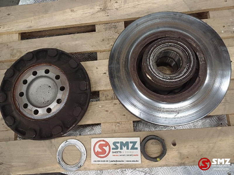 Mercedes-Benz Occ remschijf + wielnaafflens vooras Mercedes - Féktárcsa - Teherautó: 2 kép. Mercedes-Benz Occ remschijf + wielnaafflens vooras Mercedes - Féktárcsa - Teherautó: 2 kép.