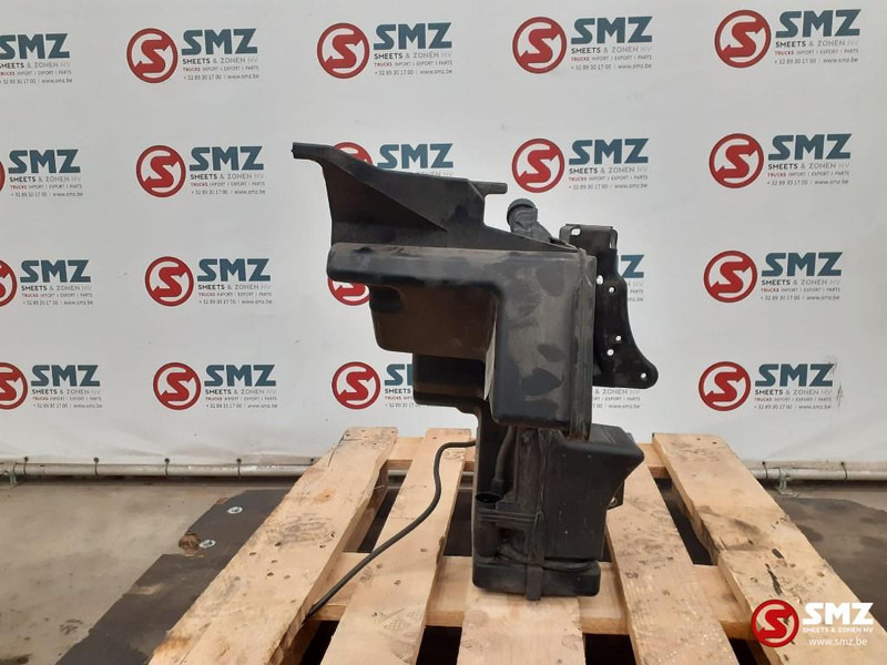 Mercedes-Benz Occ ruitensproeierreservoir Mercedes - Ablaktörlő - Teherautó: 4 kép. Mercedes-Benz Occ ruitensproeierreservoir Mercedes - Ablaktörlő - Teherautó: 4 kép.