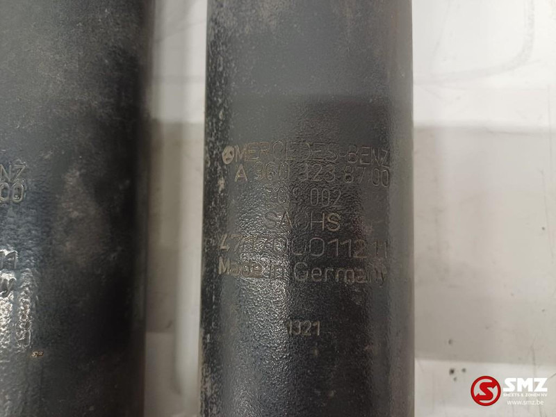 Mercedes-Benz Occ set schokdempers Mercedes - Lengéscsillapító - Teherautó: 3 kép. Mercedes-Benz Occ set schokdempers Mercedes - Lengéscsillapító - Teherautó: 3 kép.