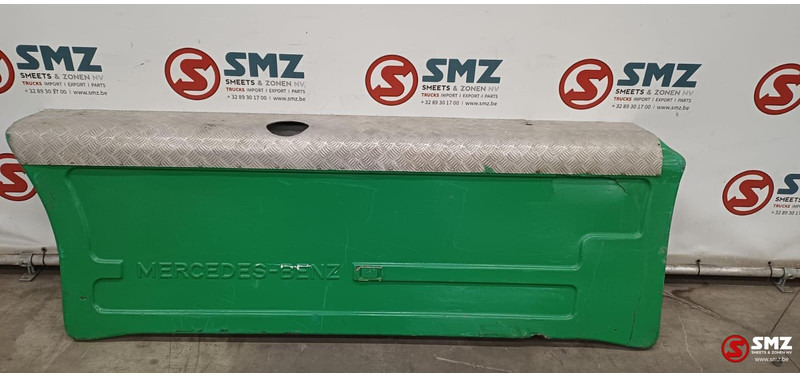 Mercedes-Benz Occ set sideskirts links + rechts Mercedes SK - Keret/ Alváz - Teherautó: 1 kép. Mercedes-Benz Occ set sideskirts links + rechts Mercedes SK - Keret/ Alváz - Teherautó: 1 kép.