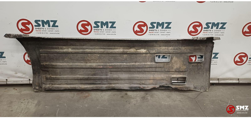 Mercedes-Benz Occ set sideskirts links + rechts Mercedes SK - Keret/ Alváz - Teherautó: 2 kép. Mercedes-Benz Occ set sideskirts links + rechts Mercedes SK - Keret/ Alváz - Teherautó: 2 kép.