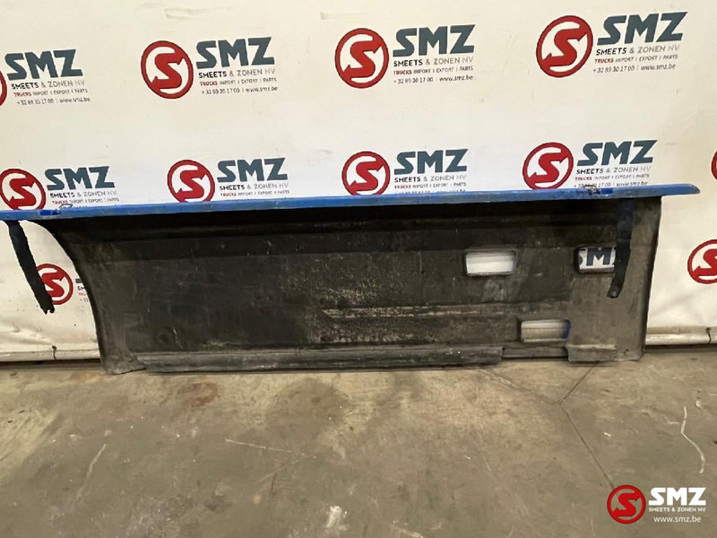 Mercedes-Benz Occ set sideskirts links + rechts Mercedes SK - Keret/ Alváz - Teherautó: 5 kép. Mercedes-Benz Occ set sideskirts links + rechts Mercedes SK - Keret/ Alváz - Teherautó: 5 kép.