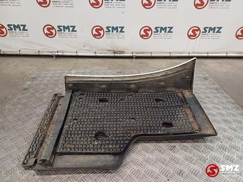 Mercedes-Benz Occ spatbord rechtsvooraan Mercedes - Karosszéria és külső - Teherautó: 4 kép. Mercedes-Benz Occ spatbord rechtsvooraan Mercedes - Karosszéria és külső - Teherautó: 4 kép.