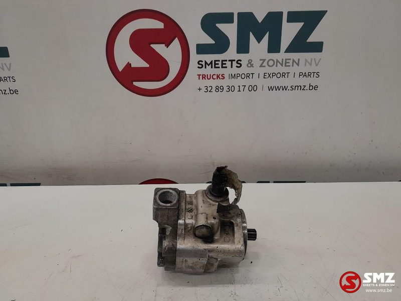 Mercedes-Benz Occ stuurbekrachtigingspomp Mercedes - Szervószivattyú - Teherautó: 2 kép. Mercedes-Benz Occ stuurbekrachtigingspomp Mercedes - Szervószivattyú - Teherautó: 2 kép.