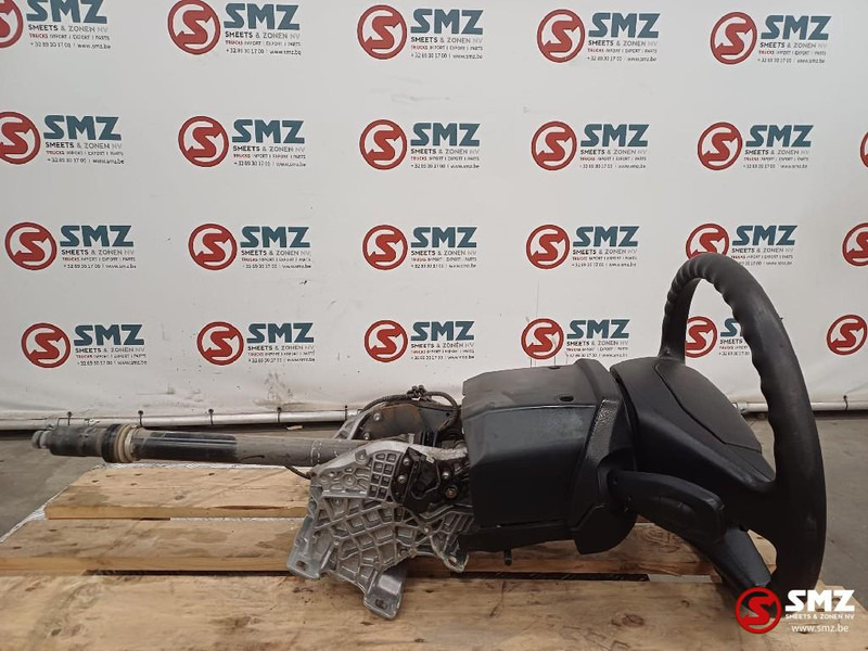 Mercedes-Benz Occ stuurwiel + stuurkolom + stuurkolomschakelaars - Kormányzás - Teherautó: 2 kép. Mercedes-Benz Occ stuurwiel + stuurkolom + stuurkolomschakelaars - Kormányzás - Teherautó: 2 kép.