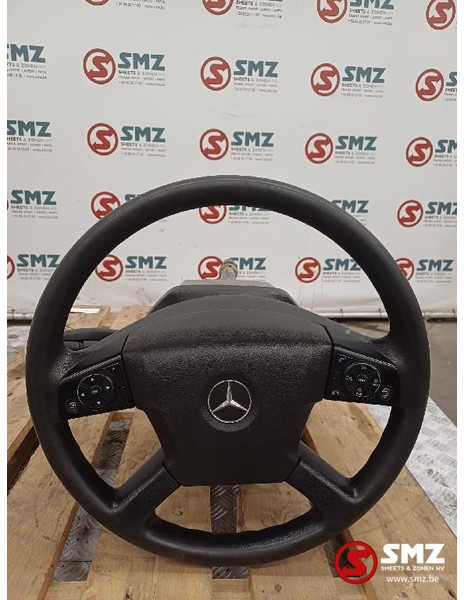 Mercedes-Benz Occ stuurwiel + stuurkolom + stuurkolomschakelaars - Kormányzás - Teherautó: 1 kép. Mercedes-Benz Occ stuurwiel + stuurkolom + stuurkolomschakelaars - Kormányzás - Teherautó: 1 kép.