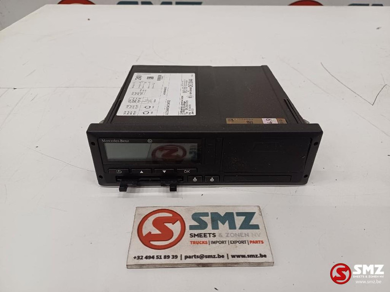 Mercedes-Benz Occ tachograaf Mercedes - Elektromos rendszer - Teherautó: 1 kép. Mercedes-Benz Occ tachograaf Mercedes - Elektromos rendszer - Teherautó: 1 kép.