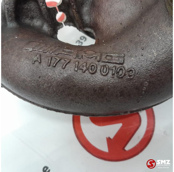 Mercedes-Benz Occ uitlaatspruitstuk links AMG C63S Mercedes - Motor és alkatrészek - Autó: 5 kép. Mercedes-Benz Occ uitlaatspruitstuk links AMG C63S Mercedes - Motor és alkatrészek - Autó: 5 kép.