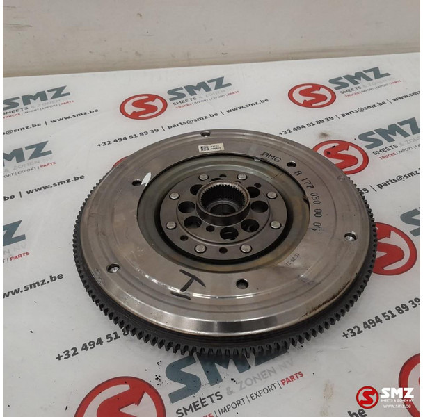 Mercedes-Benz Occ vliegwiel AMG C63S Mercedes - Motor és alkatrészek - Autó: 2 kép. Mercedes-Benz Occ vliegwiel AMG C63S Mercedes - Motor és alkatrészek - Autó: 2 kép.