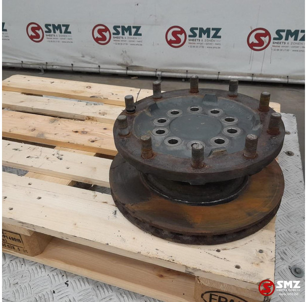 Mercedes-Benz Occ wielnaaf Mercedes - Kormányzás - Teherautó: 4 kép. Mercedes-Benz Occ wielnaaf Mercedes - Kormányzás - Teherautó: 4 kép.