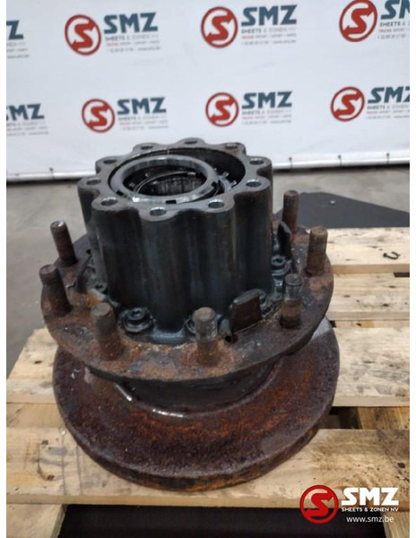 Mercedes-Benz Occ wielnaaf Mercedes - Kormányzás - Teherautó: 1 kép. Mercedes-Benz Occ wielnaaf Mercedes - Kormányzás - Teherautó: 1 kép.