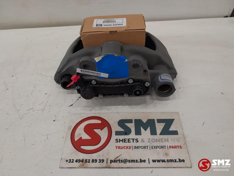 Mercedes-Benz Remklauw links + reparatieset mercedes - Féknyereg - Teherautó: 2 kép. Mercedes-Benz Remklauw links + reparatieset mercedes - Féknyereg - Teherautó: 2 kép.