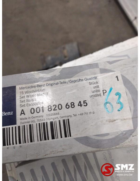 Mercedes-Benz Set ruitenwissers mercedes axor atego a0018206845 - Ablaktörlő - Teherautó: 2 kép. Mercedes-Benz Set ruitenwissers mercedes axor atego a0018206845 - Ablaktörlő - Teherautó: 2 kép.