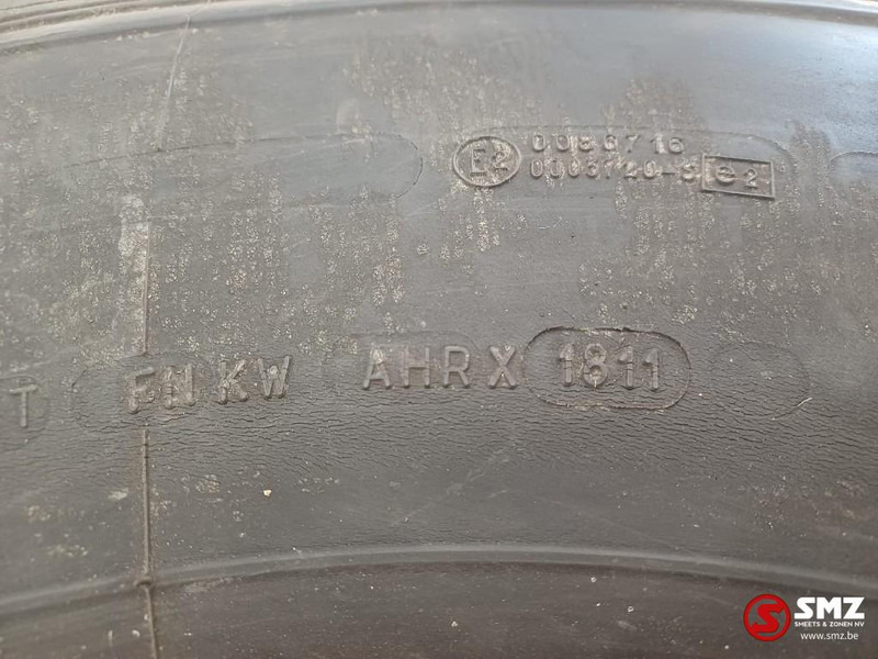 Michelin Occ vrachtwagenband 12.00R20 154/149K Michelin - Gumiabroncs - Teherautó: 5 kép. Michelin Occ vrachtwagenband 12.00R20 154/149K Michelin - Gumiabroncs - Teherautó: 5 kép.