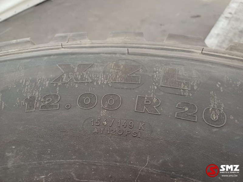 Michelin Occ vrachtwagenband 12.00R20 154/149K Michelin - Gumiabroncs - Teherautó: 4 kép. Michelin Occ vrachtwagenband 12.00R20 154/149K Michelin - Gumiabroncs - Teherautó: 4 kép.