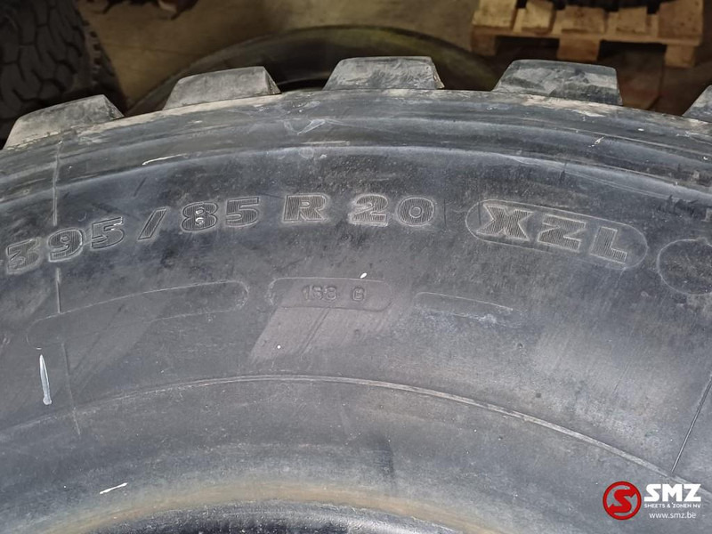 Michelin Occ vrachtwagenband 395/85R20 158G Michelin - Gumiabroncs - Teherautó: 3 kép. Michelin Occ vrachtwagenband 395/85R20 158G Michelin - Gumiabroncs - Teherautó: 3 kép.