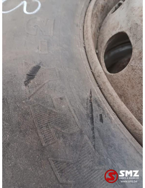 Michelin Occ vrachtwagenband Michelin 12R22.5 - Gumiabroncs - Teherautó: 4 kép. Michelin Occ vrachtwagenband Michelin 12R22.5 - Gumiabroncs - Teherautó: 4 kép.