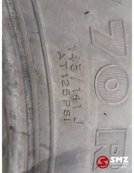 Michelin Occ vrachtwagenband Michelin 265/70R19.5 - Gumiabroncs - Teherautó: 4 kép. Michelin Occ vrachtwagenband Michelin 265/70R19.5 - Gumiabroncs - Teherautó: 4 kép.