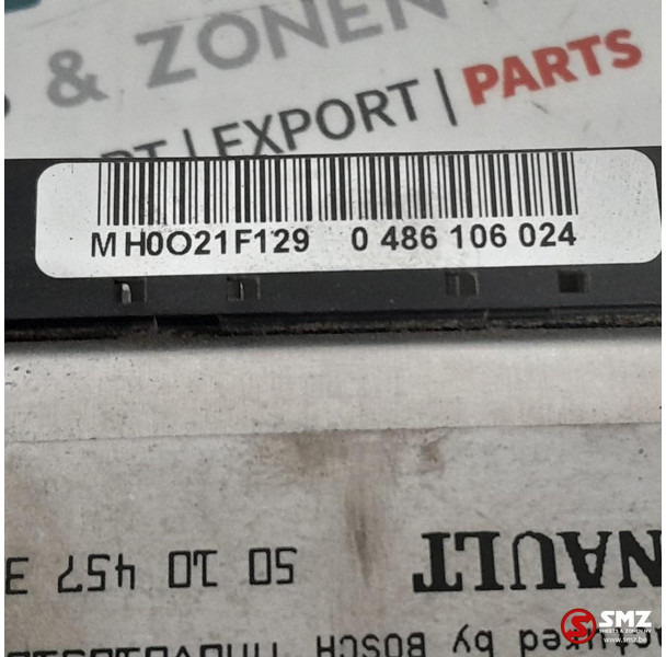 Renault Occ ECU EBS regeleenheid Renault - ECU - Teherautó: 5 kép. Renault Occ ECU EBS regeleenheid Renault - ECU - Teherautó: 5 kép.