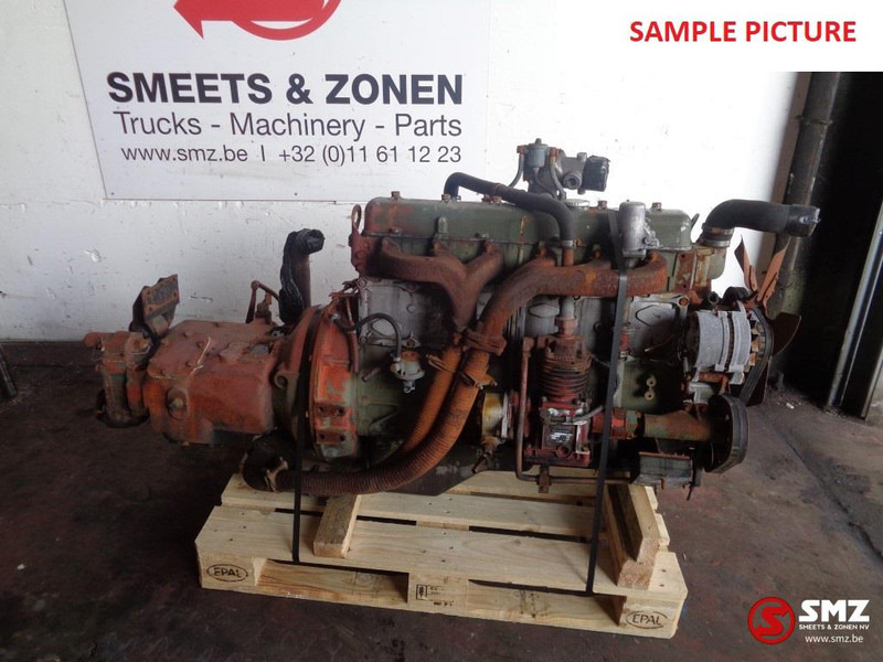 Renault Occ Motor Renault TRM4000 Saviem 797-18 - Motor - Teherautó: 1 kép. Renault Occ Motor Renault TRM4000 Saviem 797-18 - Motor - Teherautó: 1 kép.