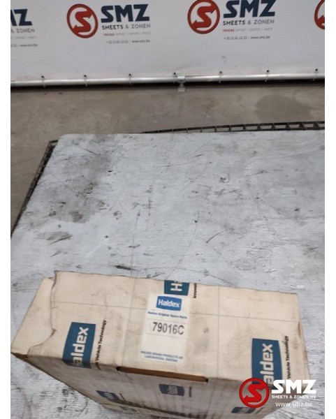 Renault Occ Remsteller rechts Haldex 79016C Renault - Fék alkatrészek - Teherautó: 2 kép. Renault Occ Remsteller rechts Haldex 79016C Renault - Fék alkatrészek - Teherautó: 2 kép.