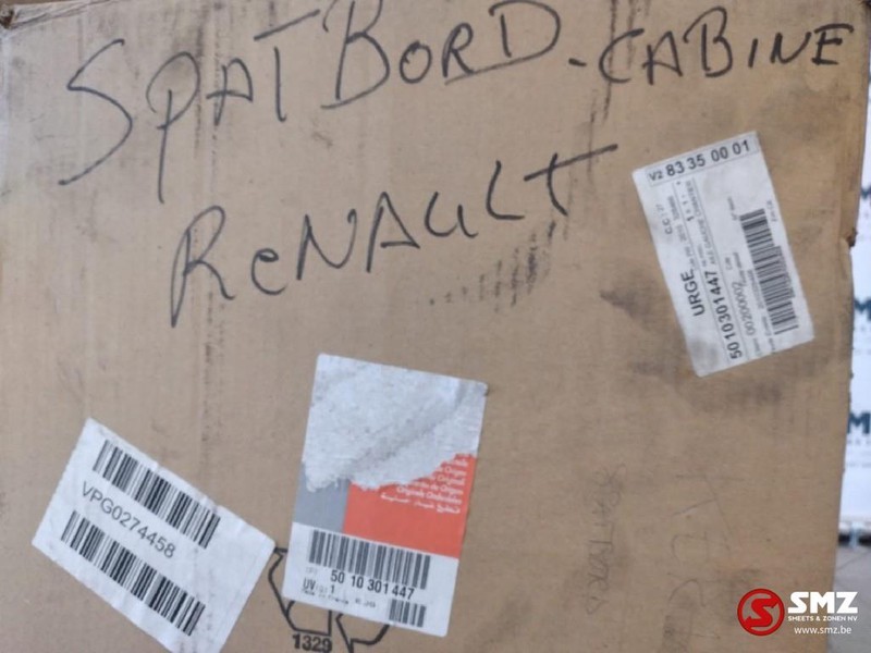 Renault Occ Spatbord links Renualt Kerax - Sárvédő - Teherautó: 2 kép. Renault Occ Spatbord links Renualt Kerax - Sárvédő - Teherautó: 2 kép.