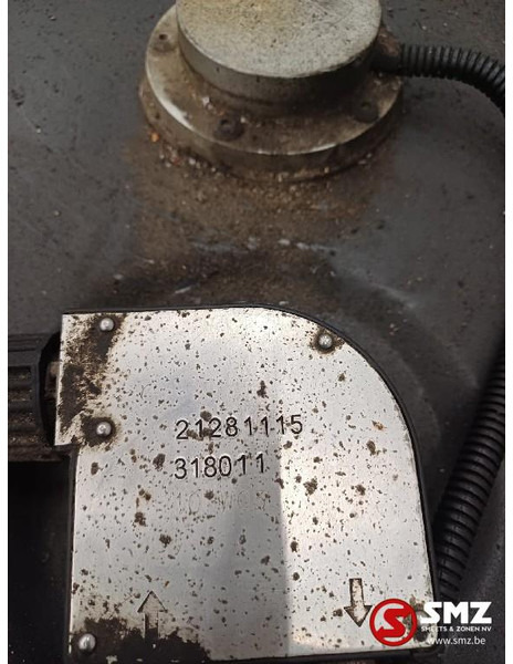 Renault Occ brandstoftank + brandstofniveausensor 315L Ren - Üzemanyag tartály - Teherautó: 5 kép. Renault Occ brandstoftank + brandstofniveausensor 315L Ren - Üzemanyag tartály - Teherautó: 5 kép.