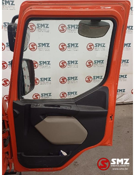 Renault Occ cabine compleet Renault - Fülke és belső tér - Teherautó: 5 kép. Renault Occ cabine compleet Renault - Fülke és belső tér - Teherautó: 5 kép.