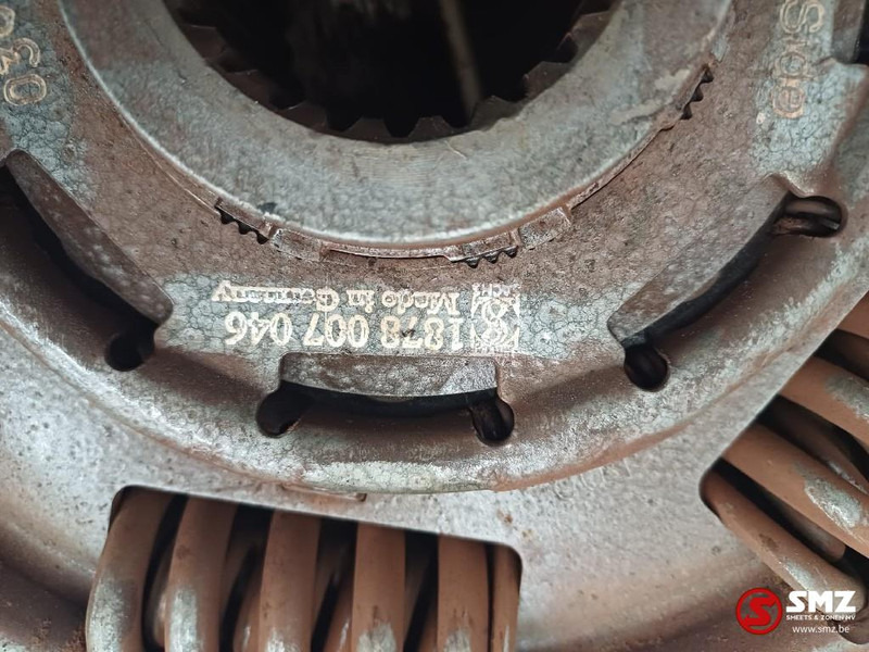 Renault Occ koppelingsset Renault - Kuplung és alkatrészek - Teherautó: 3 kép. Renault Occ koppelingsset Renault - Kuplung és alkatrészek - Teherautó: 3 kép.