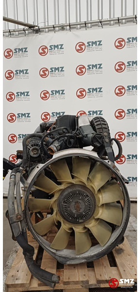 Renault Occ motor DXI5 140kw Renault - Motor - Teherautó: 3 kép. Renault Occ motor DXI5 140kw Renault - Motor - Teherautó: 3 kép.